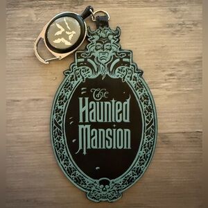 NWOT The Haunted Mansion Black and Green Bag Tag